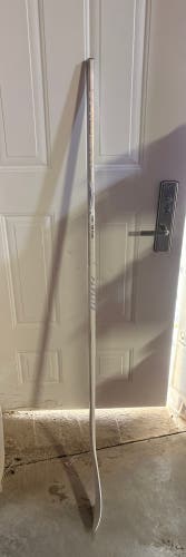 Junior Bauer Vapor Flylite Left Hand Hockey Stick P28 55 Flex (New)
