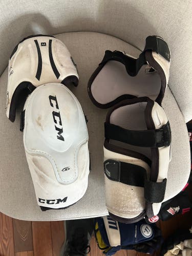 Senior Medium CCM classic Elbow Pads pro stock (Used)