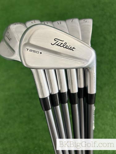 Titleist T250 25 Forged Iron Set 5-52 / MMT 65 Regular Graphite