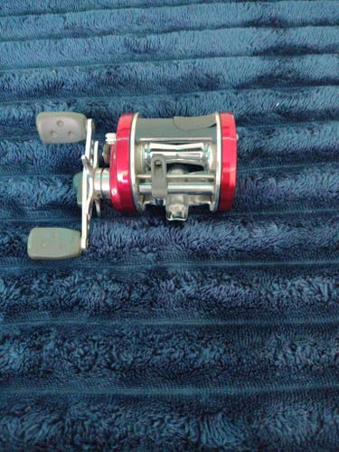 Abu Garcia Fishing Reel (Used)