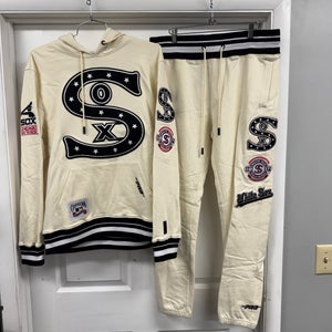 Adult Unisex Large Sweatshirt & Sweatpant(New)