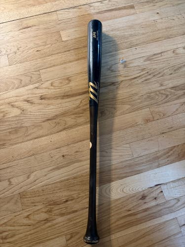 2023 Marucci AP5 Maple Bat 30 oz 33" (Used)