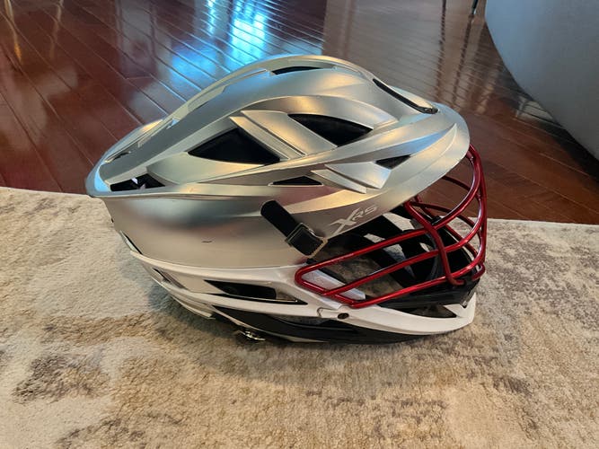 Matte silver Cascade XRS Helmet (LIKE NEW BARELY USED!) SEND OFFERS PLZ. WILLING TO NEGOTIATE!
