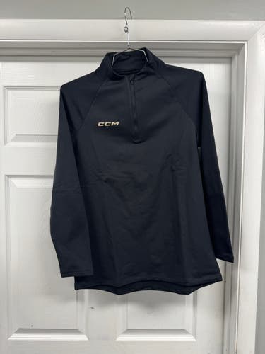 Black Adult Unisex Small CCM Sweatshirt (New)