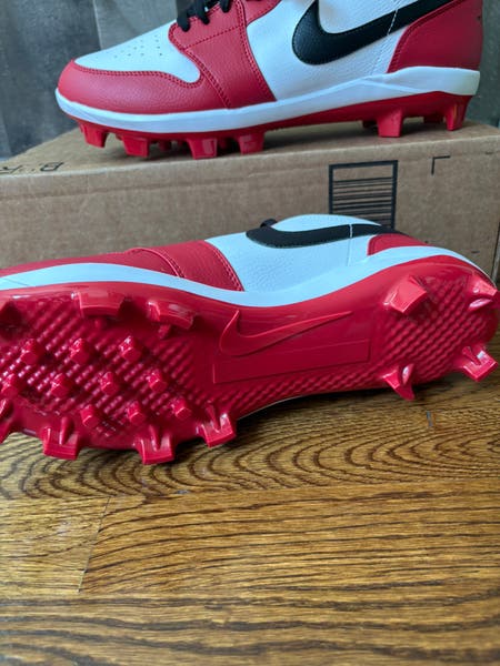 Nike Air Jordan 1 Retro MCS Low Chicago Baseball Cleats  display picture 3