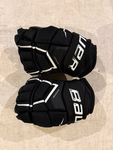 Bauer Supreme Ultrasonic Gloves 14" (Used)