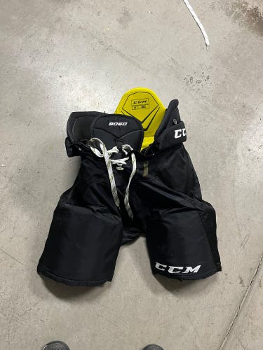 Senior Small CCM Tacks 9060 Hockey Pants (Used)
