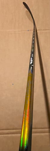 Senior Bauer Vapor Flylite Right Handed Hockey Stick P28 70 Flex Pro Stock (New)