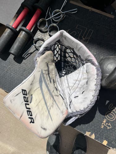 Bauer Vapor Hyperlite 2 Regular (Used)