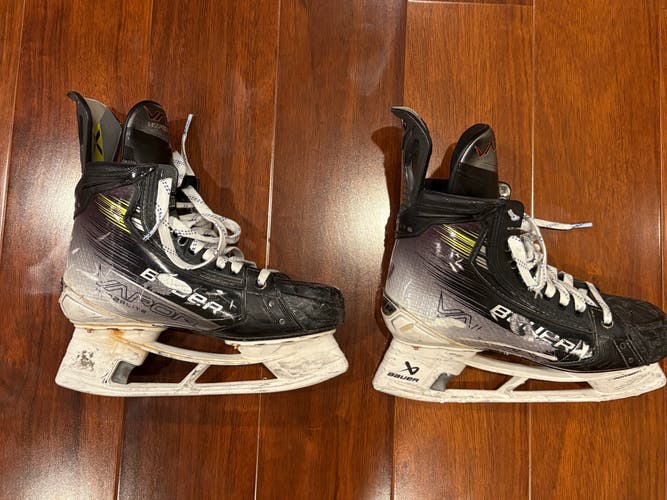 Bauer Vapor Hyperlite 2 Hockey Skates Pro Stock Size 7 Fit 2 (Used)