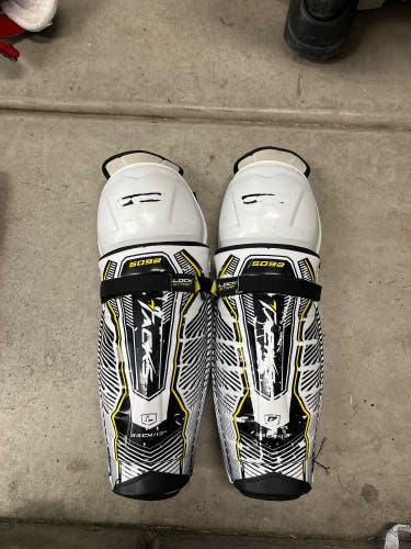 Senior CCM Tacks 5092 13" Shin Pads (Used)