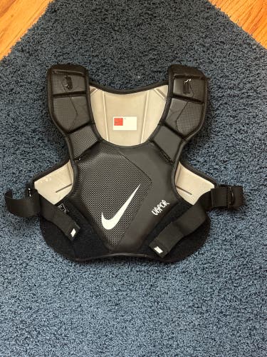 Small / Medium Adult Nike Vapor Shoulder Pads (Used)