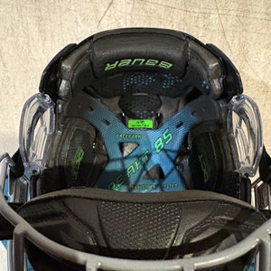 Small Bauer Re-Akt 85 Helmet (Used)