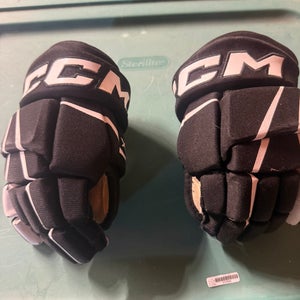 CCM Tacks XF Pro Gloves 9" (Used)