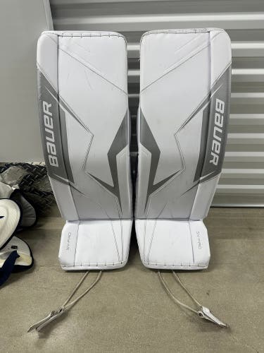 Large Bauer Sv-Pro Goalie Leg Pads (Used)