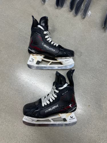 AHL ROCKFORD ICEHOGS 2024 Bauer Supreme Shadow Hockey Skates Pro Stock 7 (Used)