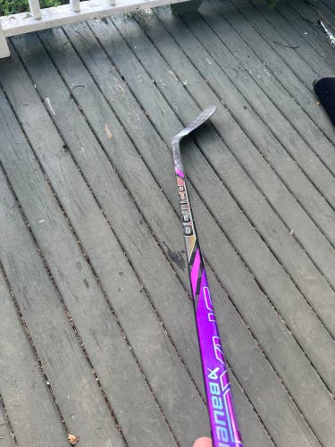 Intermediate Bauer Nexus Tracer Right Handed Hockey Stick P92 65 Flex (Used)
