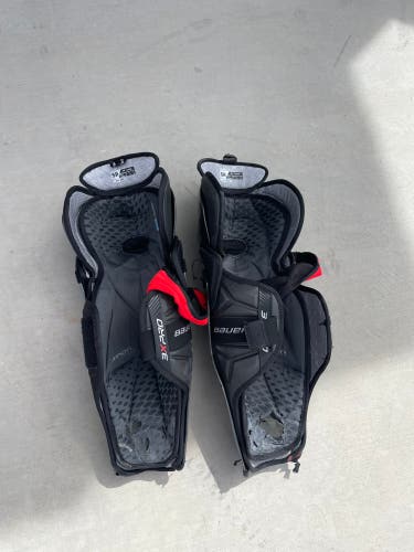 Senior Bauer Vapor 3X Pro 16" Shin Pads (Used)