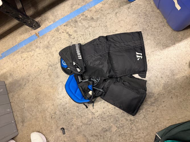 Intermediate Large Warrior Covert Hockey Pants (Used)