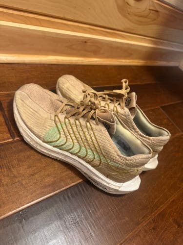 Gold Men's Size M 11.0 (W 12.0) Adult Nike Pegasus Turbo Shoes (Used)