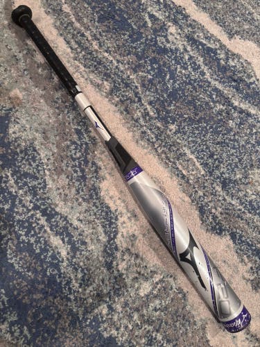 2020 Mizuno CRBN 2 Composite Bat 21 oz 31" -10 2pc ( used)