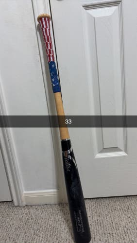 Victus V-Cut Bat (-3) 30 oz 33" (Used)