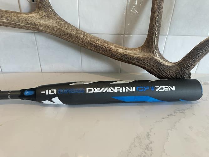 Demarini CF Zen 32/22 (-10) Fastpitch Softball Bat