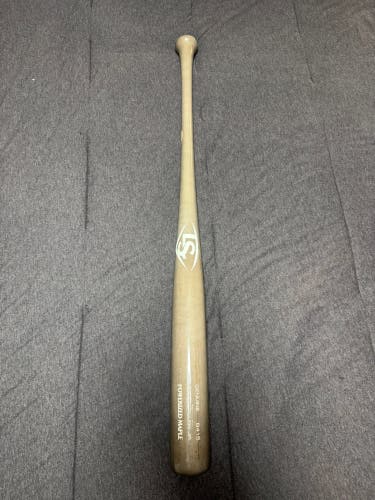 Pro Issue Louisville Slugger B415 34”