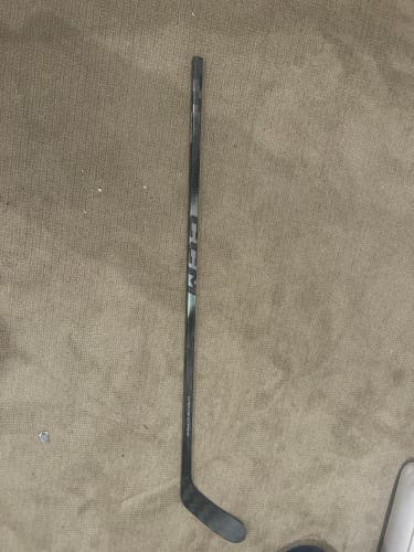 Intermediate CCM Ribcor Trigger 10 Pro Left Hand Hockey Stick P28 65 Flex (New)