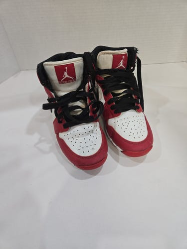 Red Kid's 1Y (Big Kids / Youth) Air Jordan High Top (Used)