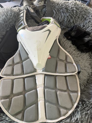 Small / Medium Adult Maverik MAX EKG Shoulder Pads (Used)