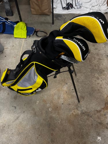 Junior Wilson Right Handed Clubs (Full Set) Junior 6 Pieces (Used)