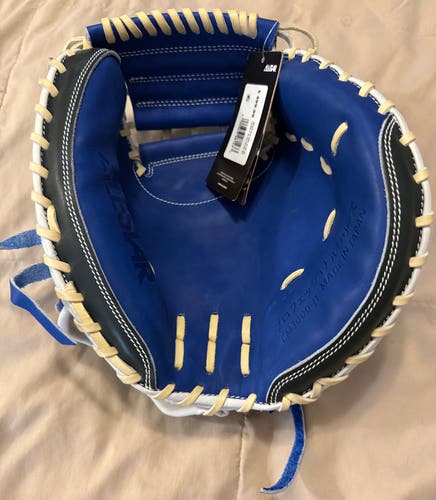 Brand New Pro-Elite All Star CM3000-J1 Japan Series 34” Catchers Mitt Baseball Glove Royal/Navy/Whit