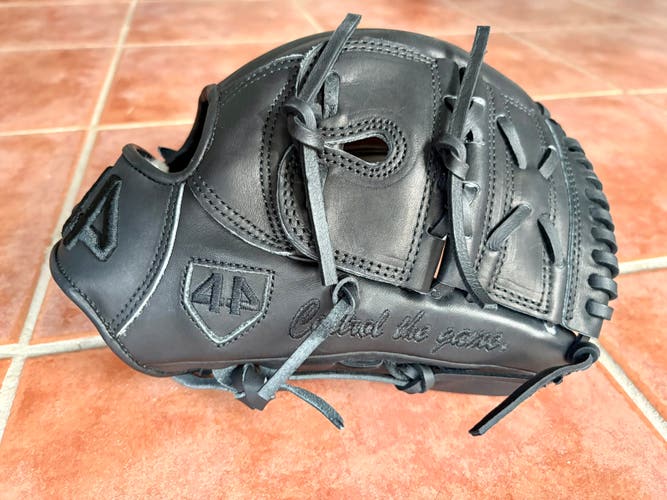 2025 44 Pro Pro44 RH Pitcher's Baseball Glove 12" (New)