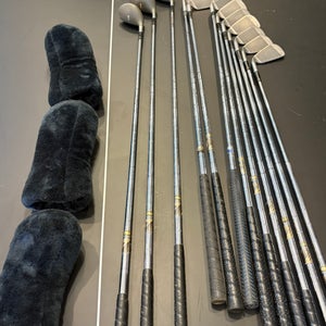 Men's Right Handed Clubs (Full Set) Regular Flex 3-SW + 1,3,5 Woods + Putter (Mostly MacGregor DX)