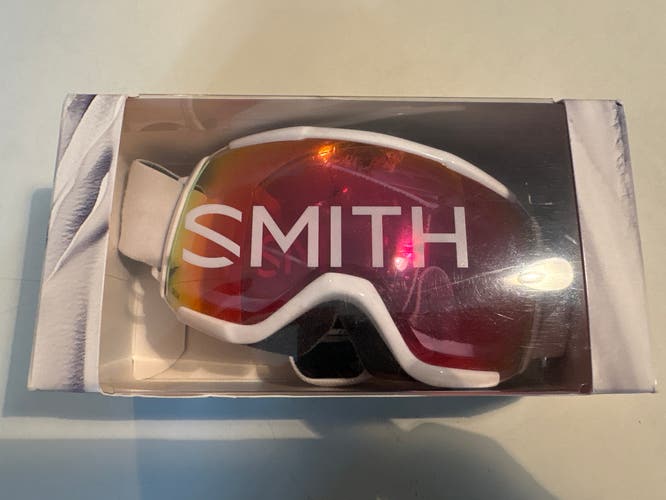 Kid's Smith Grom Ski Goggles Medium (Used)