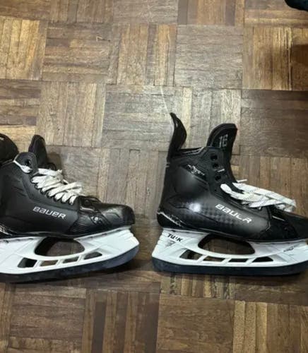 Bauer Supreme Shadow Hockey Skates Wide Width Pro Stock 10.5 (Used)