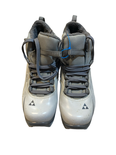 Used Fischer Womens NNN XC Ski Boots Grey M 07-07.5 / W 08-08.5 11706-S000377268