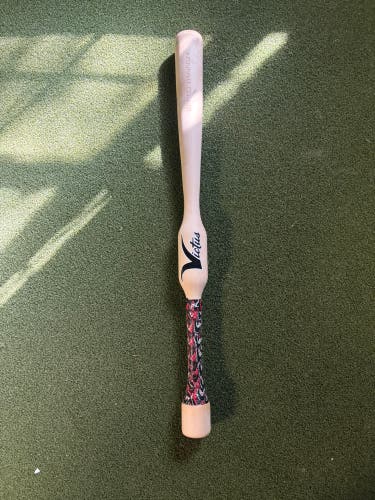 2024 Victus training bat 29 inches