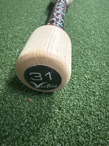 2024 Victus training Bat 31 inches