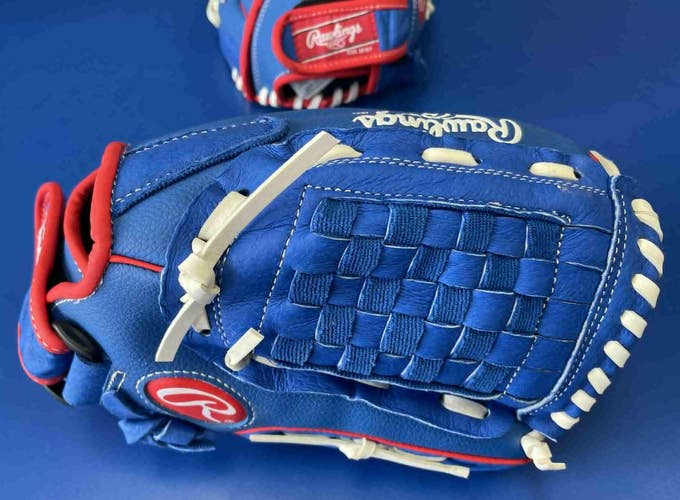 NEW! Rawlings Playmaker Toronto Blue Jays 12" Youth Baseball - Fits in Left Hand