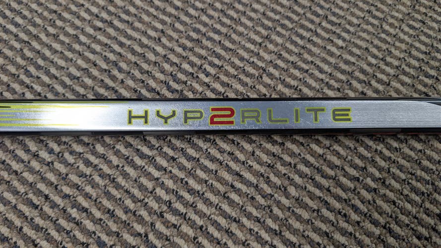 Senior Bauer Vapor Hyperlite 2 Left Hand Hockey Stick P28 87 Flex Pro Stock (New)