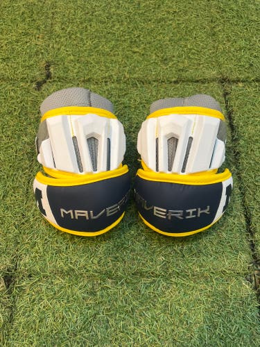 Michigan Large Maverik Max Arm Pads (Used)