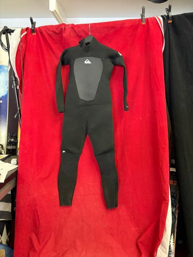 Longsleeve Springsuit L/S Small / Medium 4/3mm Quicksliver Wetsuits / Drysuits (Used)