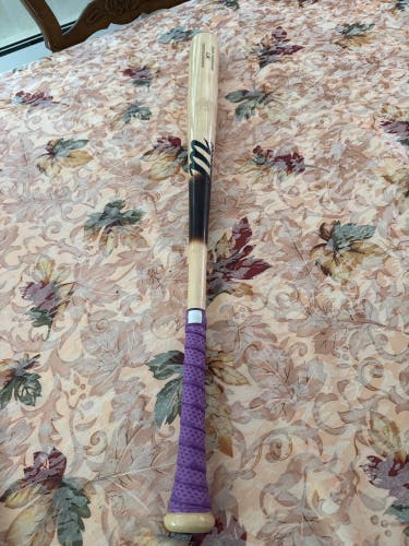 2025 Marucci M71 Maple Bat (-3) 29 oz 33" (Used)
