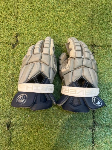 Georgetown Large Maverik Max Lacrosse Gloves (Used)
