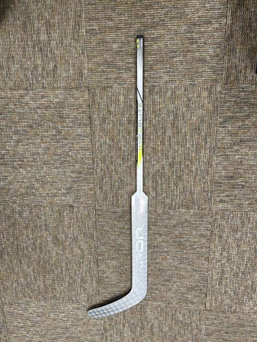 NEW 24” P31 Intermediate Bauer Hyperlite 2 Goalie Stick