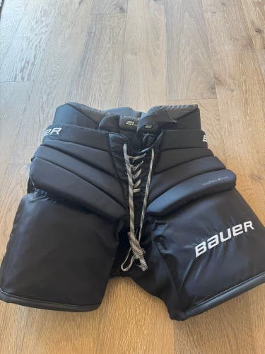Senior Medium 2023 Bauer Elite Hockey Goalie Pants (Near-New)