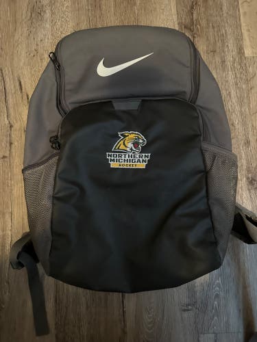 NCAA Hockey Gray Adult Unisex Large/Extra Large Nike Backpack (New)