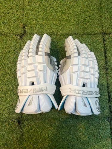 White Large Maverik Shift Lacrosse Gloves (Used)